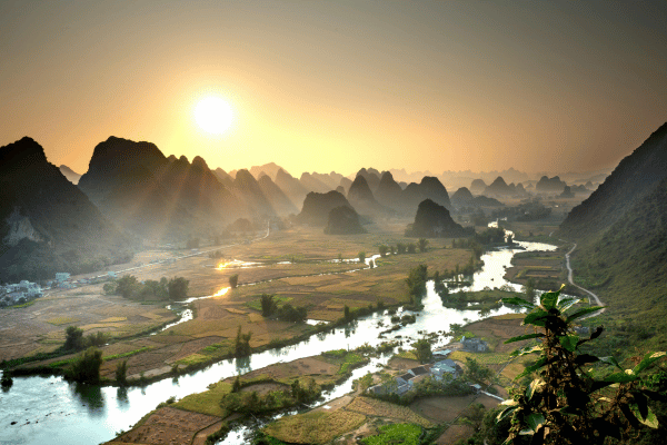 CAO BANG MOTORBIKE TOUR  3 DAYS